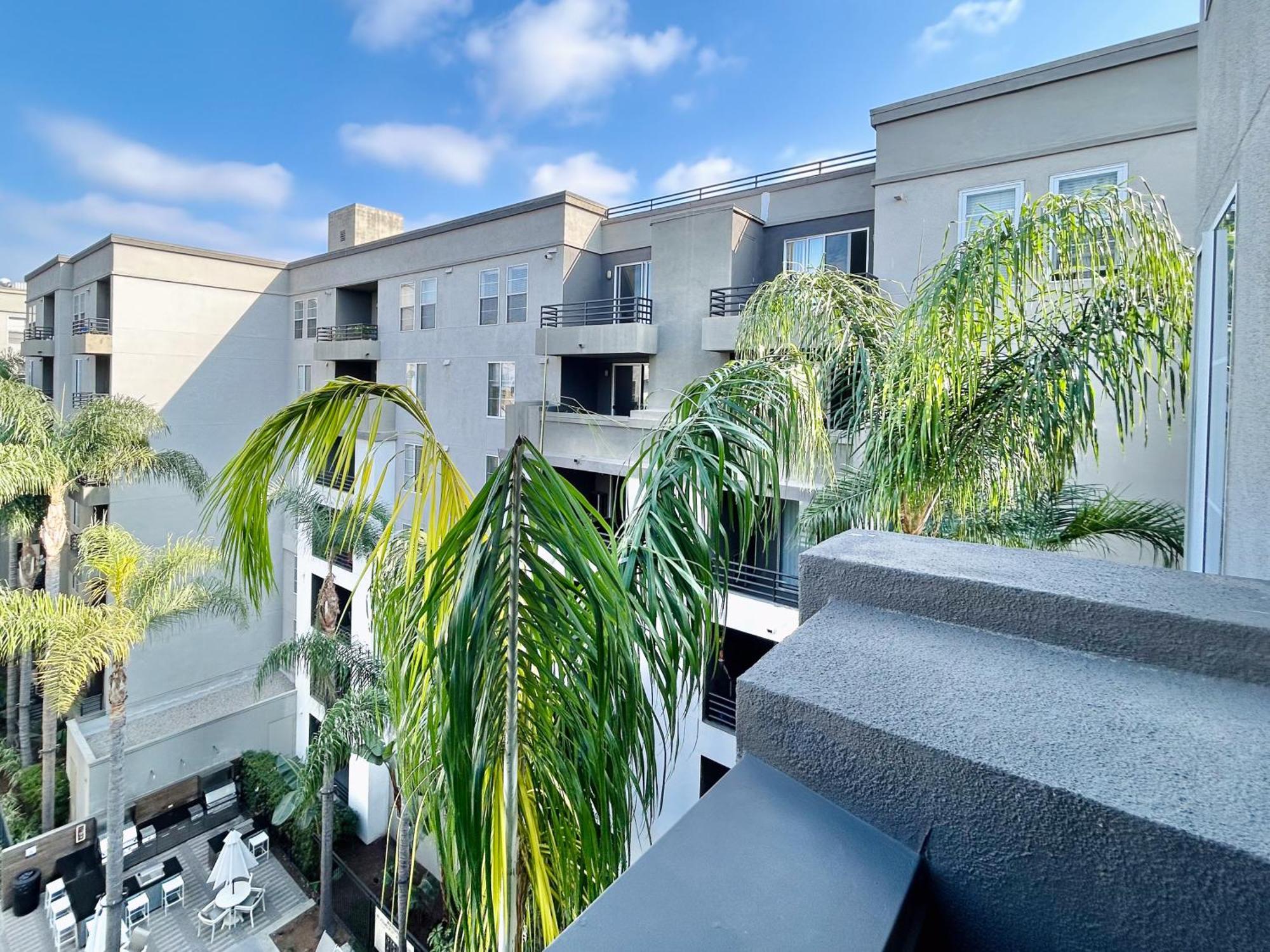 2Bd 2Ba Santa Monica Apartment With Relaxing Pool View Лос-Анджелес Экстерьер фото