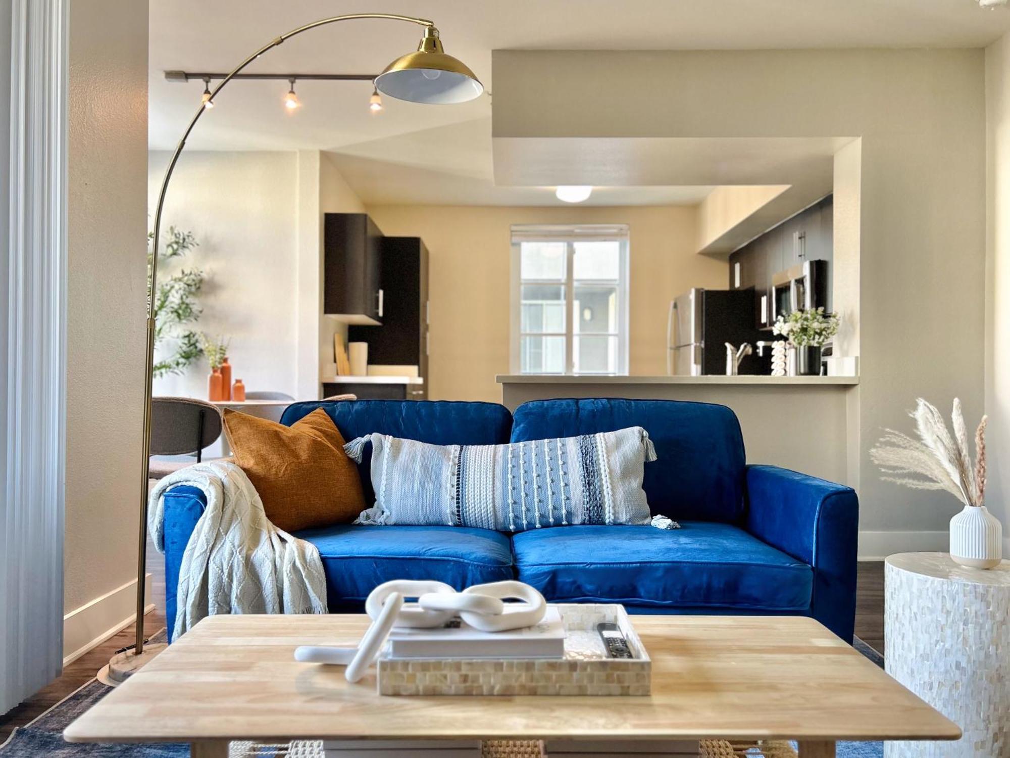2Bd 2Ba Santa Monica Apartment With Relaxing Pool View Лос-Анджелес Экстерьер фото